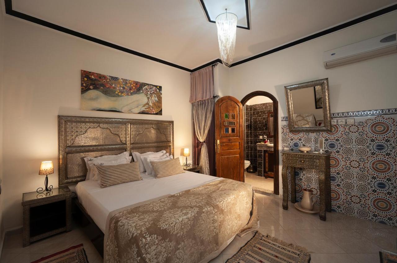 Riad De La Semaine Marrakesh Exterior photo