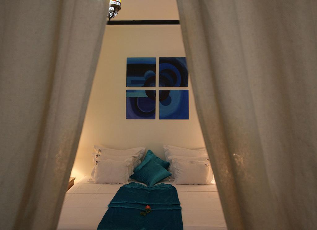 Riad De La Semaine Marrakesh Room photo